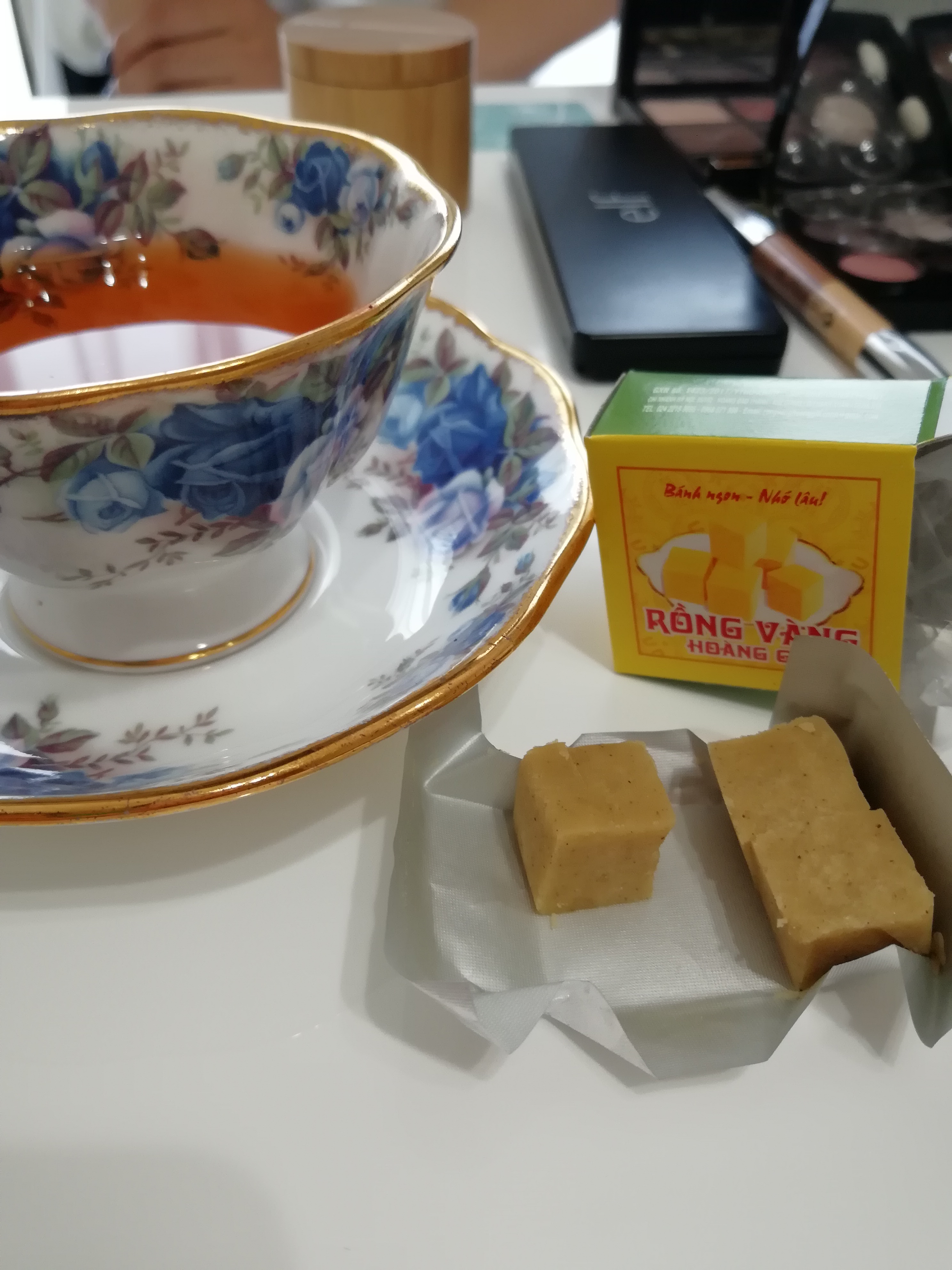 サロン サロン